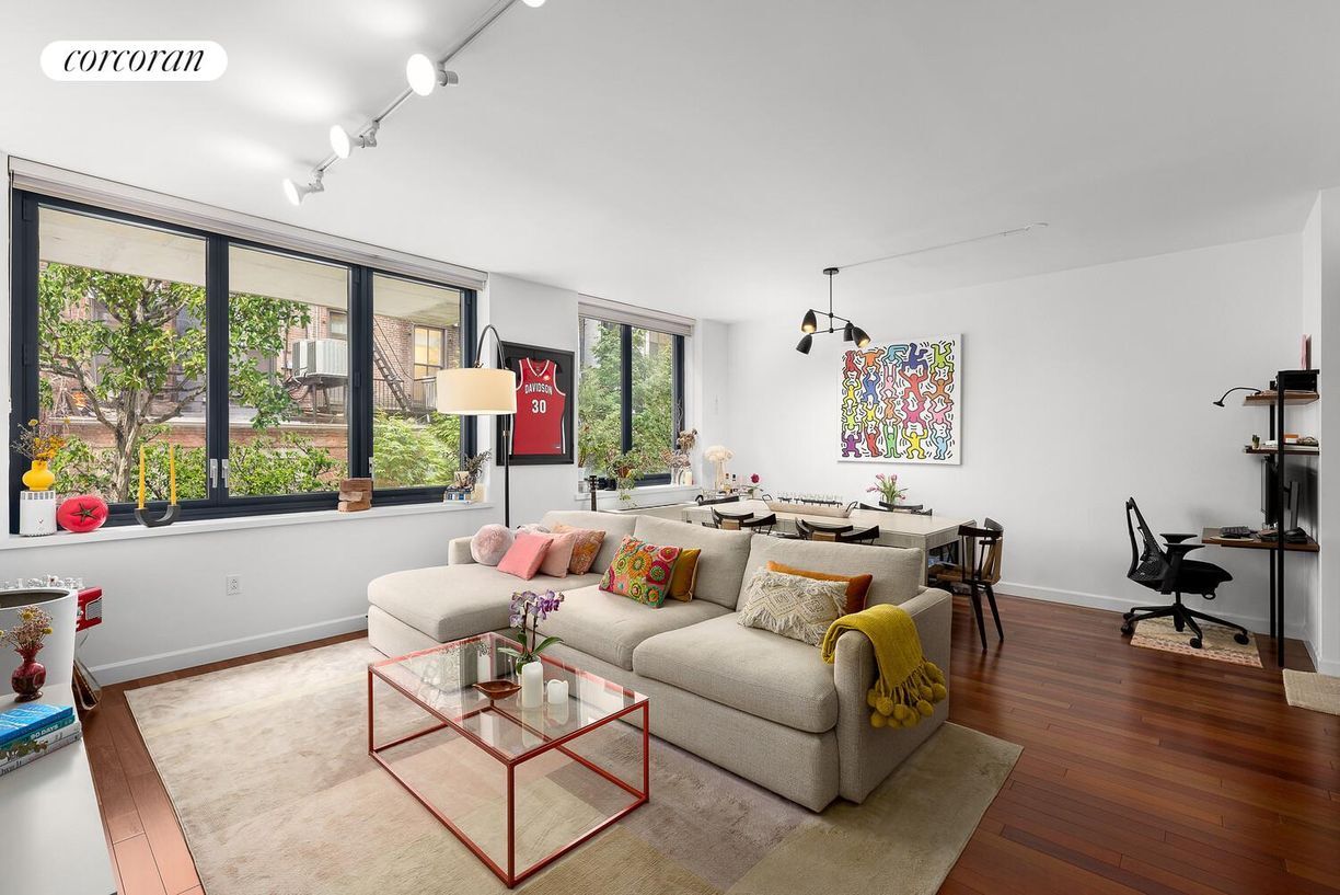 Foto principal - 50 W 15th St