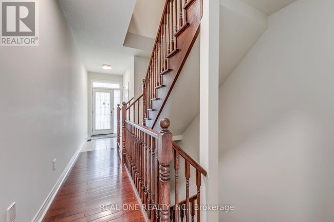Building Photo - 2319 Stone Glen Crescent