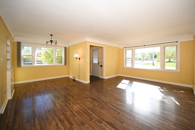 Foto del edificio - 1801 3rd St SW