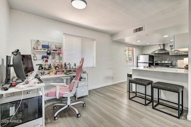 Foto del edificio - 4354 N 82nd St