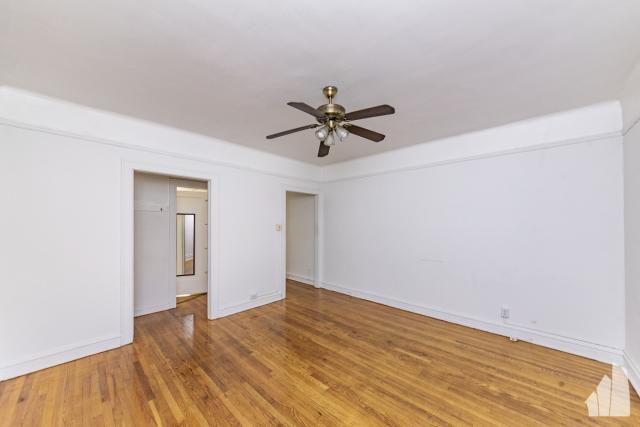 Building Photo - 1 bedroom in Chicago IL 60637