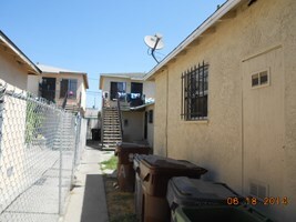 Foto del edificio - 1709 E Saunders St
