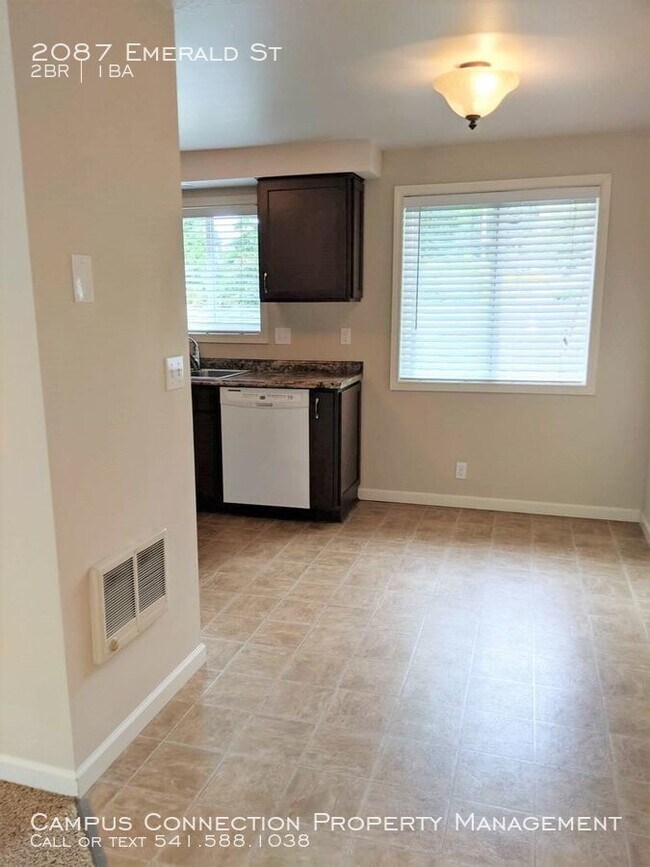Foto del edificio - 2087 Emerald St