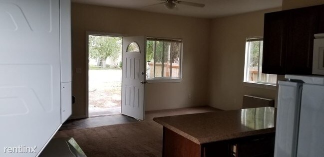 Building Photo - 24 E Adams St