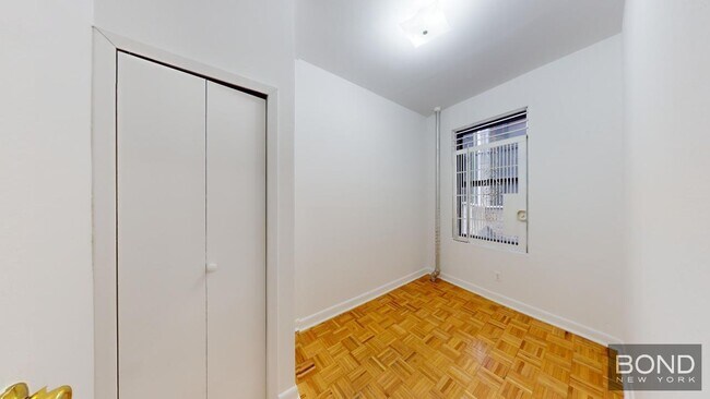Foto del edificio - 369 Broome St