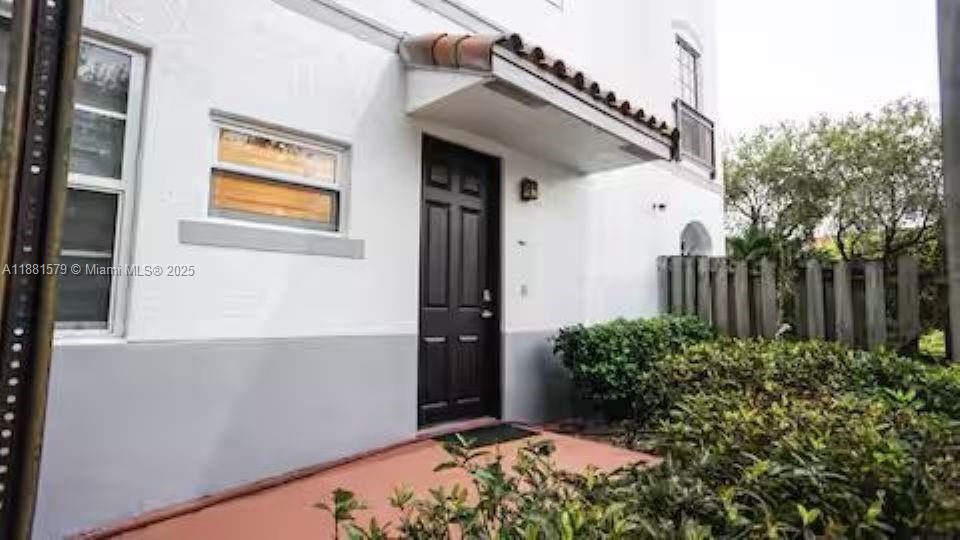 Primary Photo - 785 SW 148th Ave