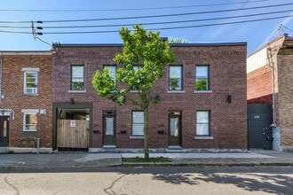 Building Photo - 284 Turgeon St