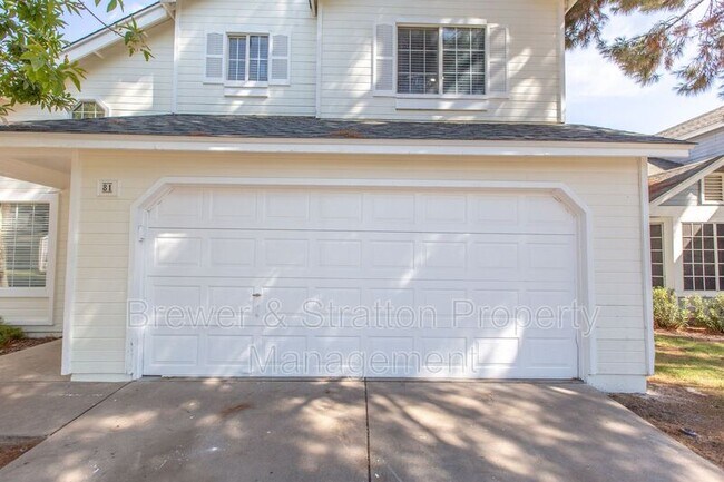 Building Photo - 441 S Maple