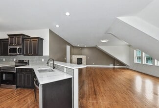 Building Photo - 502A W Garfield Ave
