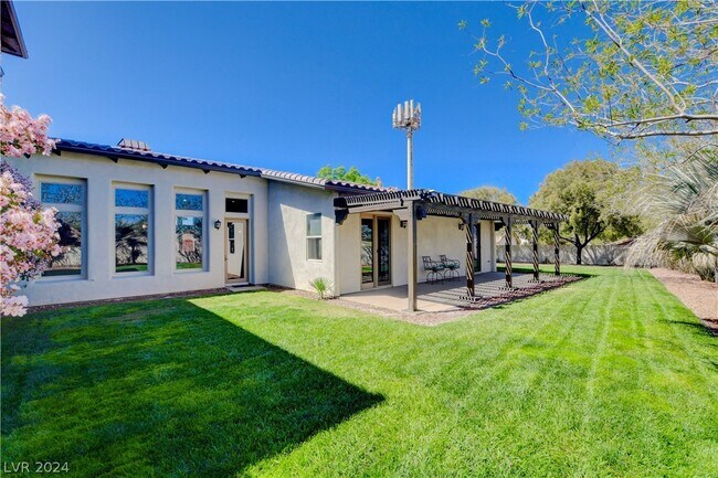 Foto del edificio - 8480 S Via De Bella Sidra Ct