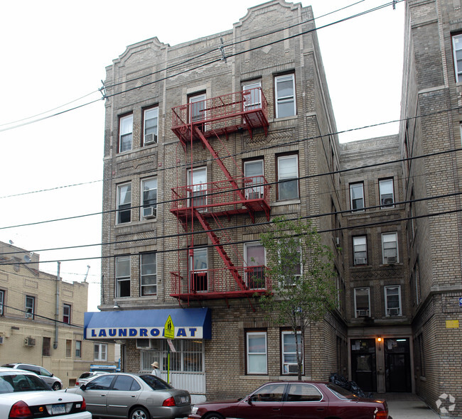 Foto del edificio - 5616 Hudson Ave