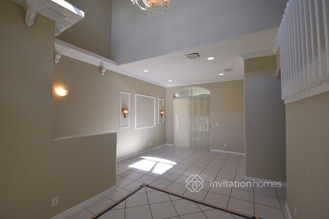 Foto del edificio - 4891 SW 35th Terrace