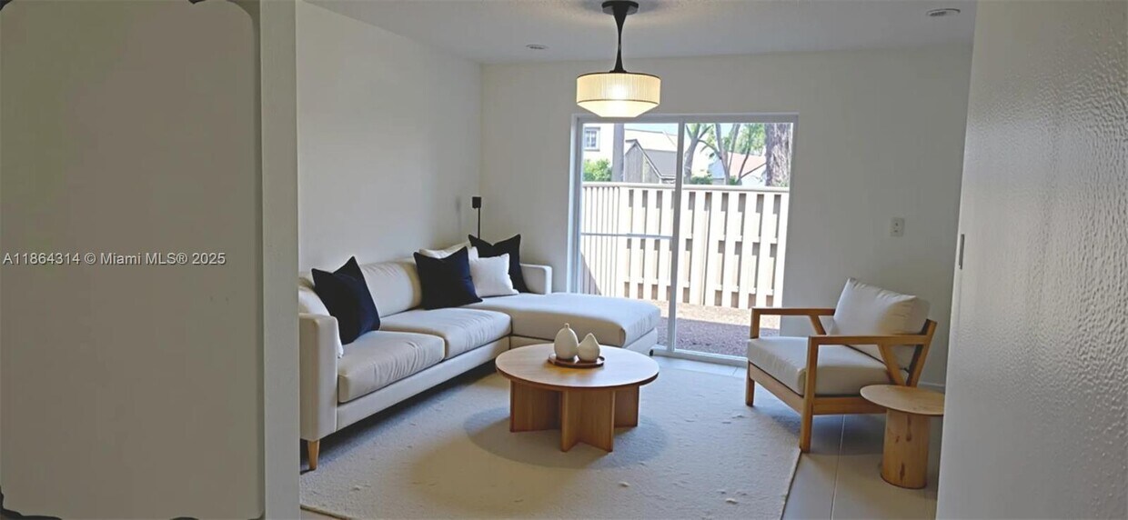 Foto principal - 5626 NW 21st St