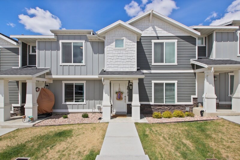 2817 N Airmen Ave, Layton, UT 84041 Townhome Rentals in Layton UT