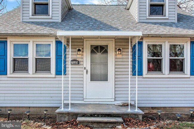 Building Photo - 715 Ono Rd