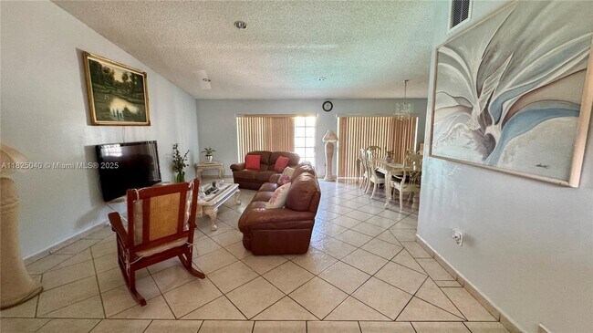 Foto del edificio - 20118 NW 58th Pl