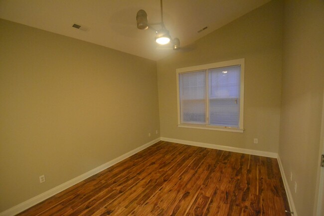 Building Photo - 11352 Deer Ridge Ln