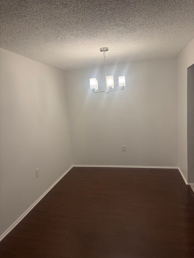 Foto del edificio - 3807 Swann Rd
