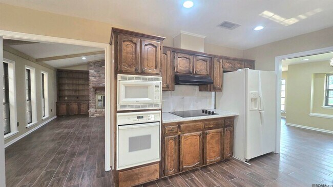 Foto del edificio - 12119 Mallory Ave