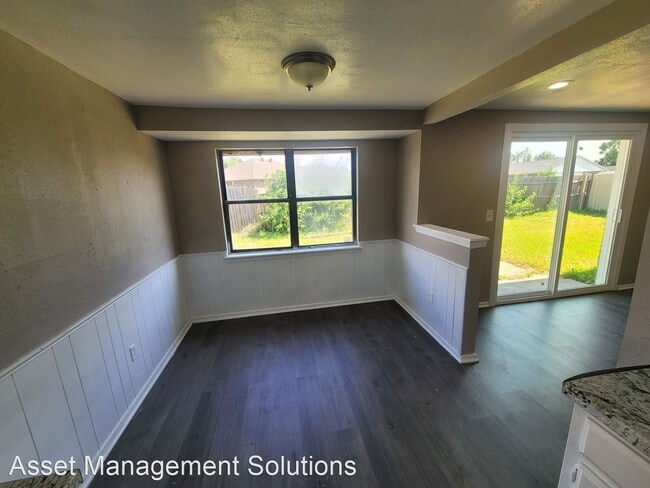 Building Photo - 5 br, 1.5 bath House - 1109 SW 101st St.