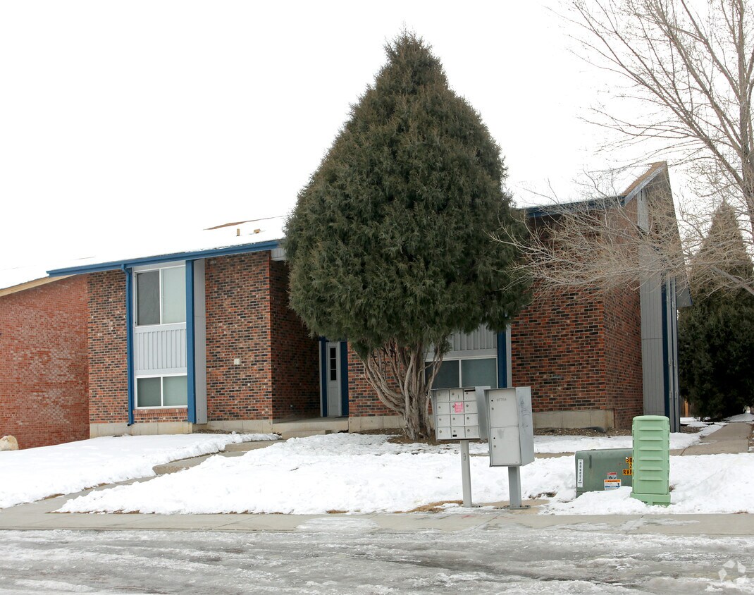 Building Photo - 1015 Holli Springs Ln