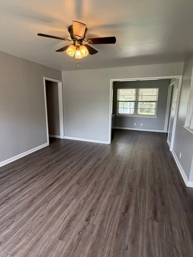 Foto del edificio - 740 Highland Pky