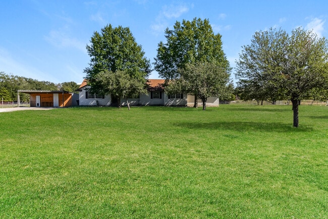 Building Photo - 6767 FM 36