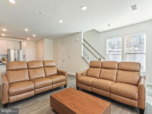 Foto del edificio - 1001 Greenwich Dr