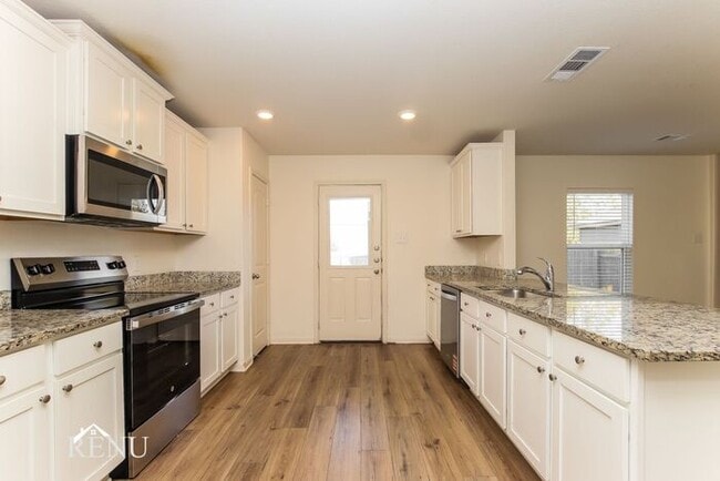 Foto del edificio - Coming Soon!