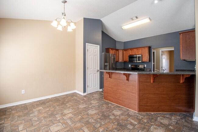 Building Photo - 14036 Maddie Cir