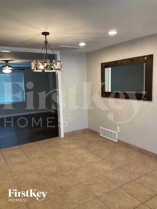 Foto del edificio - 8501 E Lee Pl