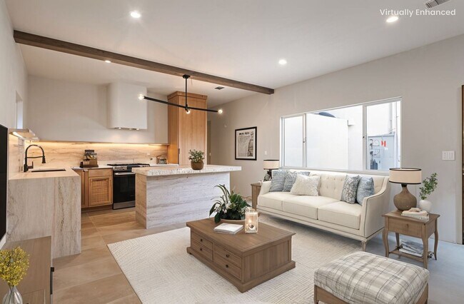 Building Photo - Beautiful 4 Bed House!