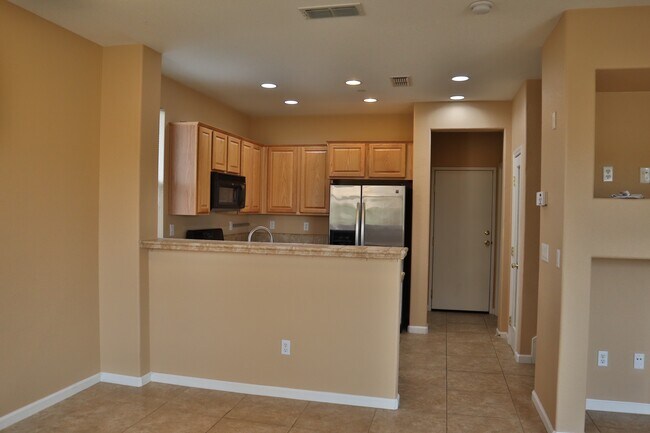Building Photo - 1707 Esplanade Cir