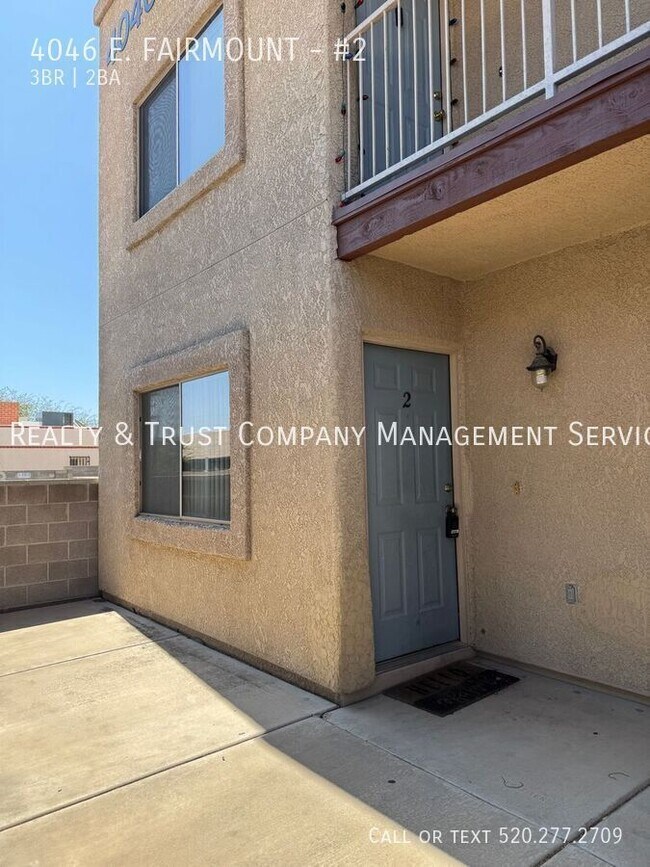 Building Photo - 4046 E. FAIRMOUNT-#2
