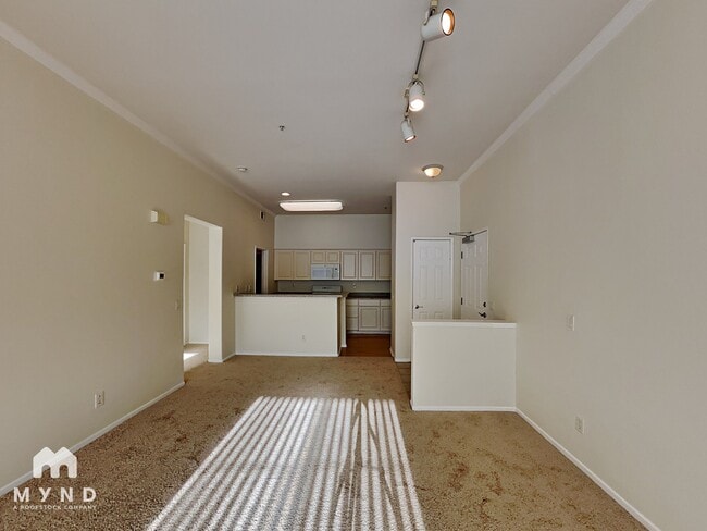 Building Photo - 12362 Carmel Country Rd