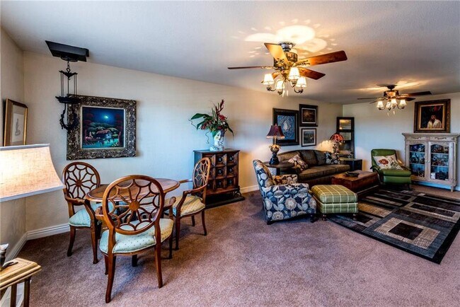 Foto del edificio - 3252 N Old Wire Rd