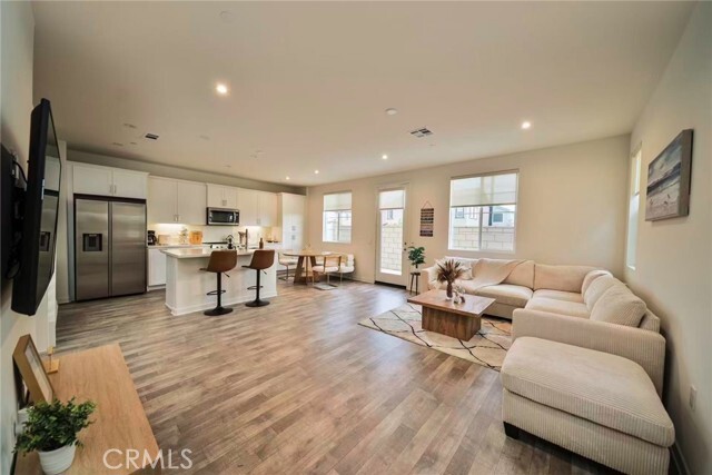 Building Photo - 16065 Jaegar Ln