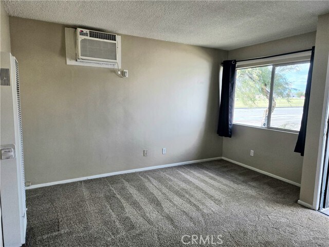 Foto del edificio - 981 W Kimball Ave