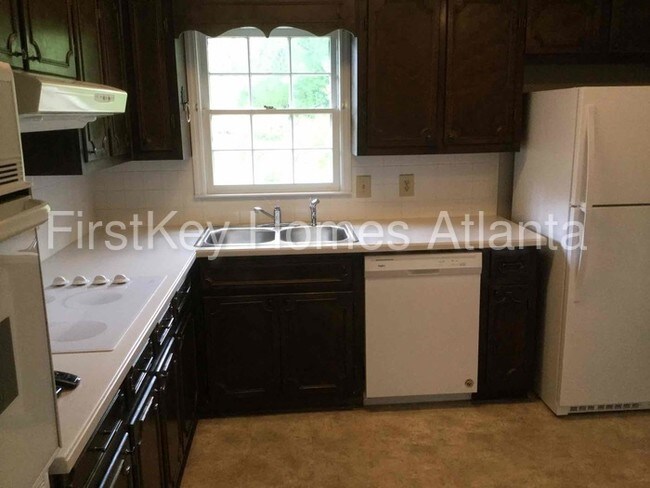 Foto del edificio - 5329 Groovers Landing Rd SE