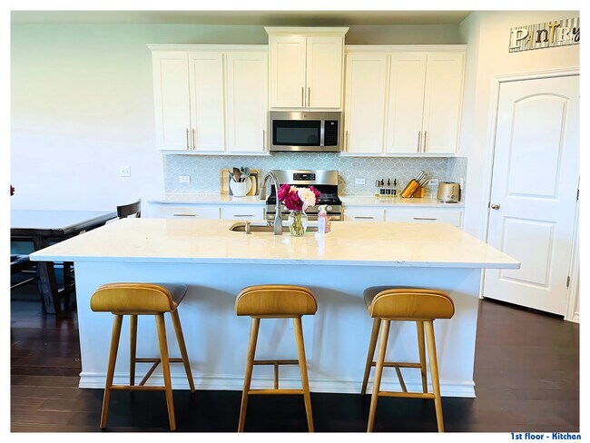 Foto del edificio - 3308 Beryl Woods Ln