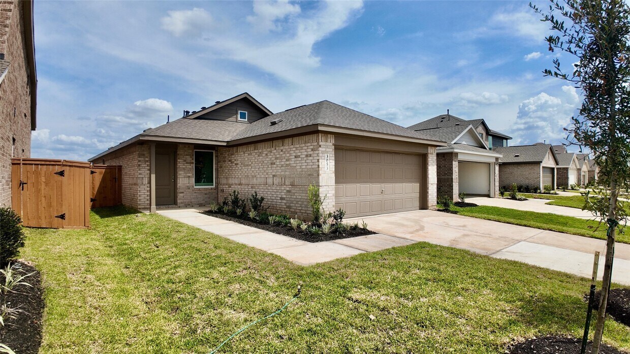 Primary Photo - 3053 Sunrise Dr
