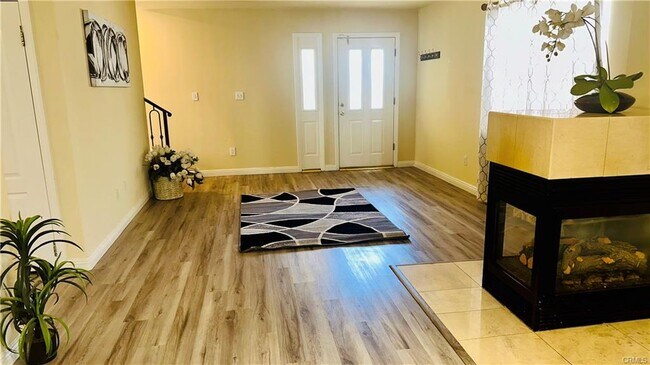 Foto del edificio - 18336 1/2 Keswick Street, Los Angeles, CA ...