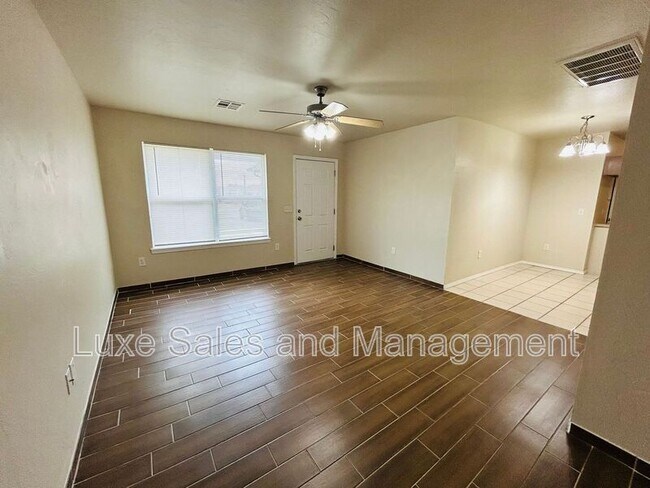 Foto del edificio - 9606 SW 17th St