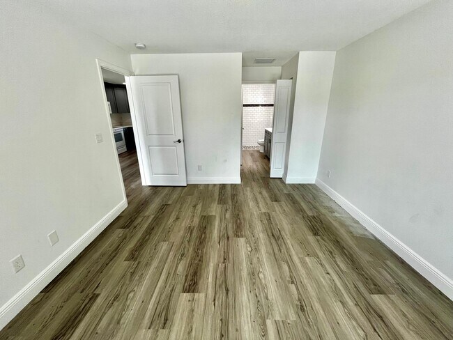 Foto del edificio - 5289 Stacy St