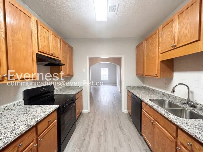 Foto del edificio - 8669 Thomas Rd