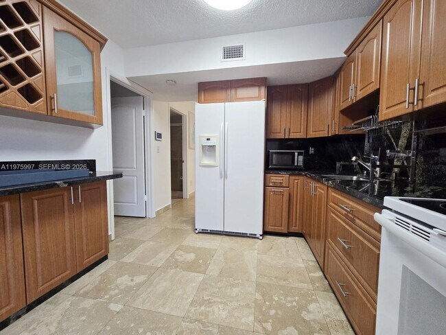 Foto del edificio - 7211 W 24th Ave