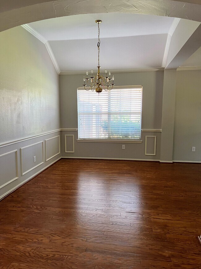 Foto del edificio - 5820 Chatham Ln