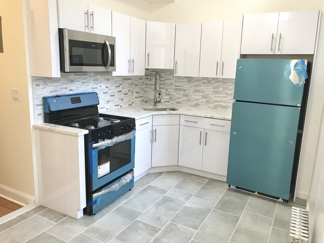 Kitchen - 85-31 120th St