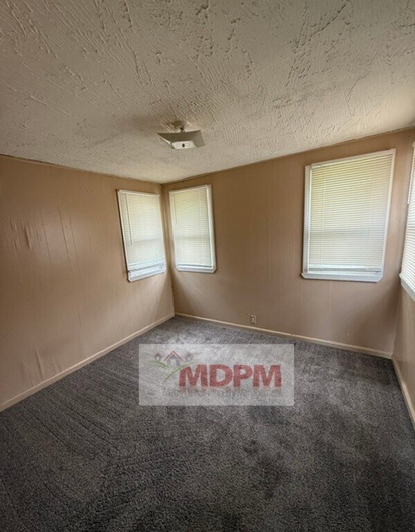 Building Photo - 16621 Appoline St