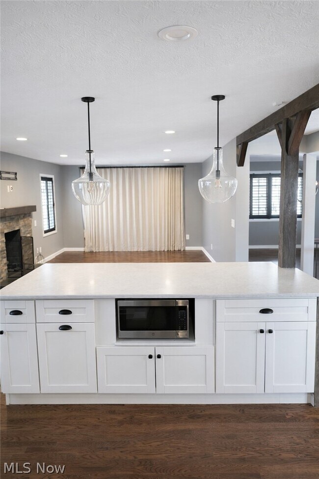 Foto del edificio - 26930 Elmwood Dr